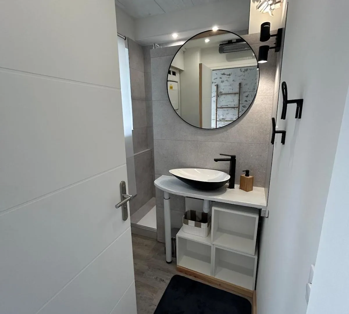 度假居 Maison Bord De Rance Et Jacuzzi 普勒迪安